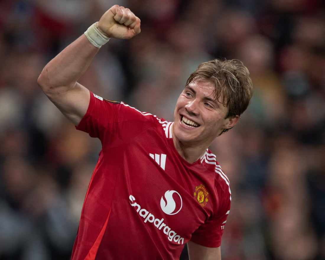 Rasmus Højlund: Manchester Uniteds unge angriber i rampelyset