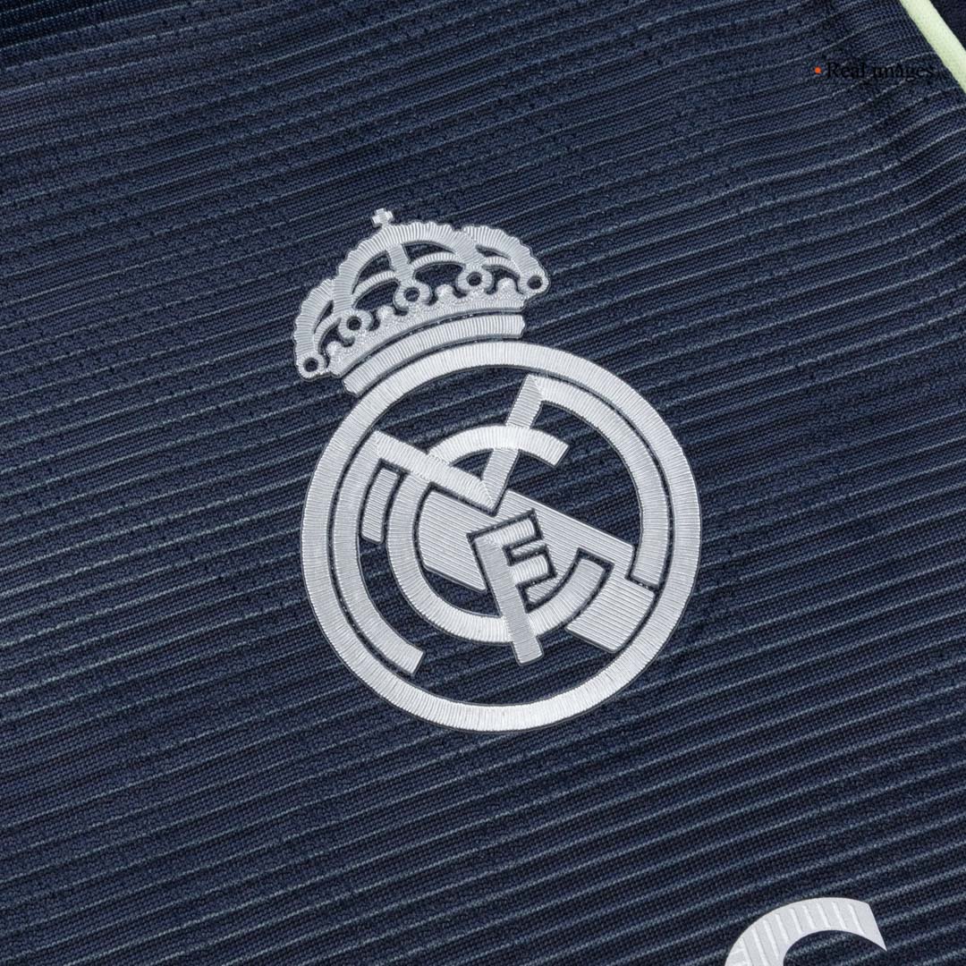 Real Madrid Udebanebanetrøje Spillerversion 2025/26 VALVERDE #8 [PREMIUM]