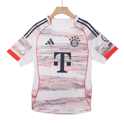 Bayern Munich Udebanebanetrøje Spillerversion 2025/26 UPAMECANO #2